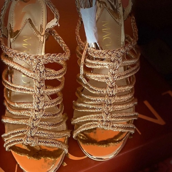 Mackin J heels New in Box size 8.5, 9 - Picture 10 of 12